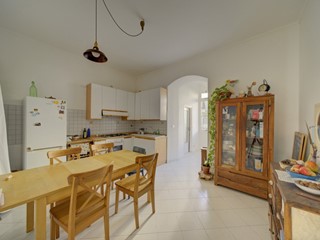 Quadrilocale in Vendita a Torino, 115'000&euro;, 117 m²