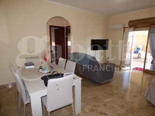 Quadrilocale in Vendita a Bagheria, 117'000&euro;, 121 m²