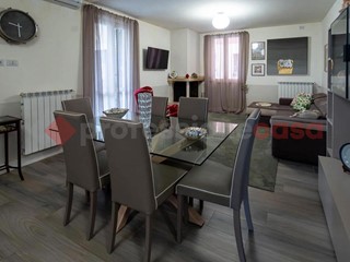 Quadrilocale in Vendita a Frosinone, 230'000&euro;, 100 m²