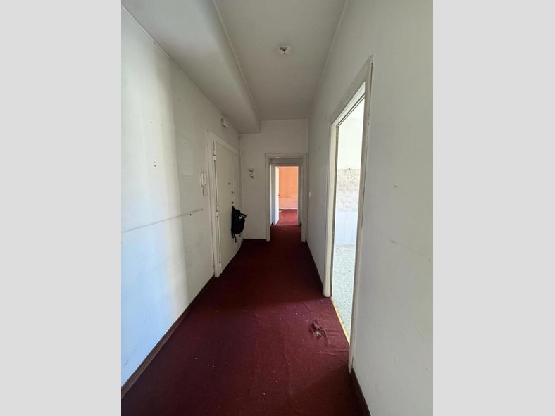 Bilocale in Vendita a Roma, 299'000&euro;, 83 m²