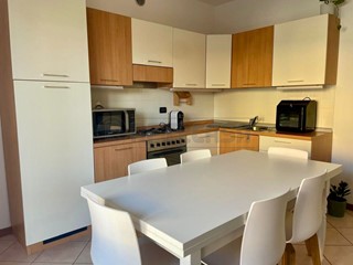 Quadrilocale in Vendita a Pozzoleone, 118'000&euro;, 79 m², arredato, con Box