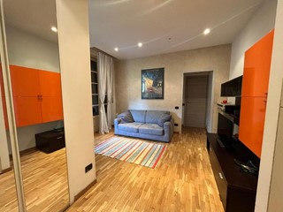 Bilocale in Vendita a Milano, 269'000&euro;, 60 m², arredato