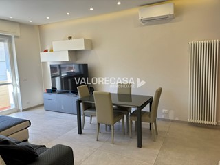 Quadrilocale in Vendita a Carrara, zona Centro cittÃ, 164'000&euro;, 75 m²