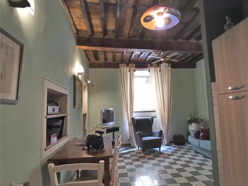 Trilocale in Affitto a Lucca, 850&euro;, 70 m², arredato