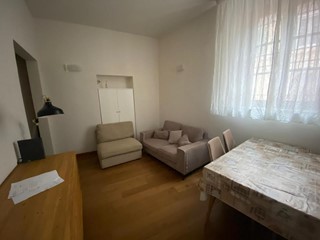 Trilocale in Affitto a Pisa, 950&euro;, 80 m², arredato