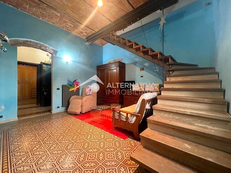 Appartamento in Vendita a Lucca, zona Santa Maria a Colle, 179'000&euro;, 140 m², arredato