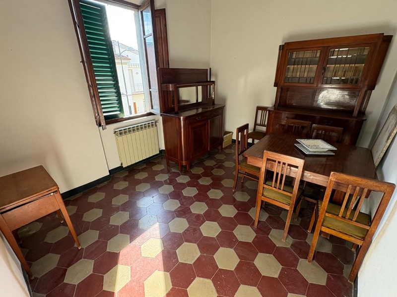 Trilocale in Vendita a Monteriggioni, zona Castellina Scalo, 65'000&euro;, 48 m²