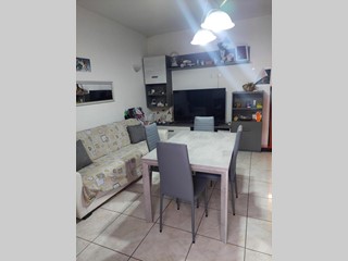 Appartamento in Vendita a Castelfranco di Sotto, 68'000&euro;, 90 m², arredato