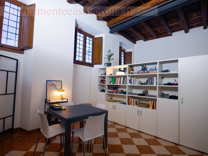 Monolocale in Affitto a Verona, 850&euro;, 42 m²
