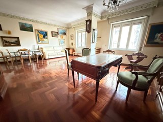 Trilocale in Affitto a Caserta, 750&euro;, 110 m²