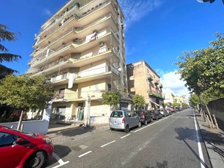 Quadrilocale in Vendita a Torre Annunziata, 300'000&euro;, 100 m²