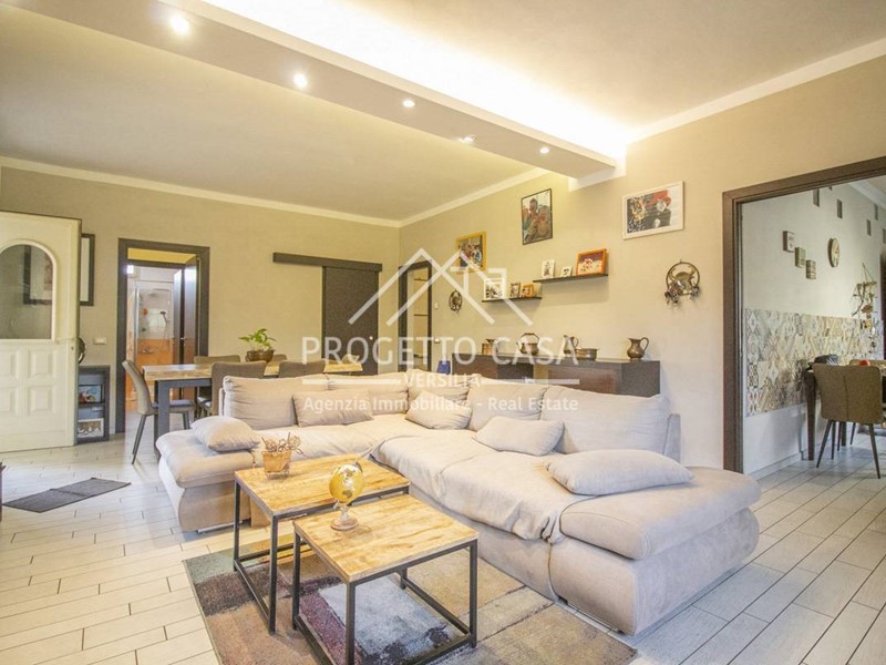 Appartamento in Vendita a Viareggio, 320'000&euro;, 136 m²