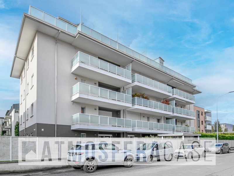 Quadrilocale in Vendita a Bergamo, 400'000&euro;, 125 m²