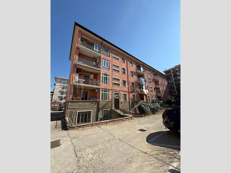 Bilocale in Affitto a Cosenza, 650&euro;, 80 m²