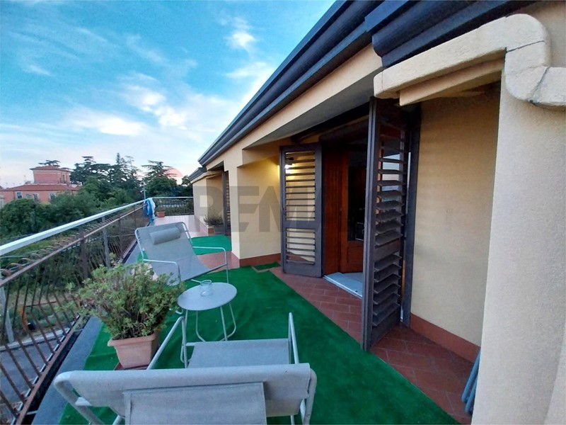 Attico in Vendita a Zafferana Etnea, 105'000&euro;, 186 m²