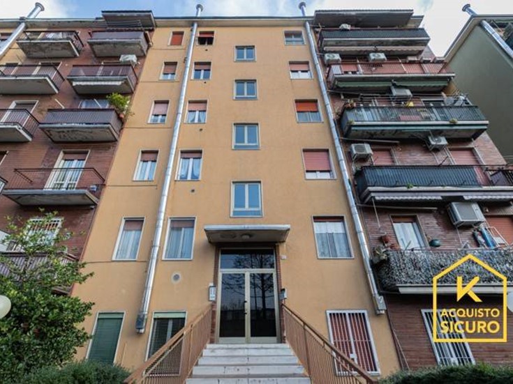 Trilocale in Vendita a Monza, 125'000&euro;, 60 m²