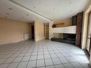 Quadrilocale in Vendita a Roccapiemonte, 215'000&euro;, 125 m²