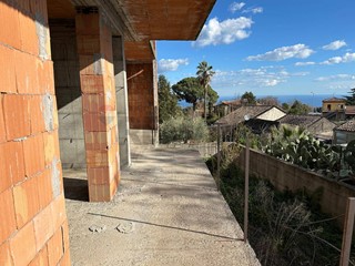 Trilocale in Vendita a Zafferana Etnea, 55'000&euro;, 80 m²