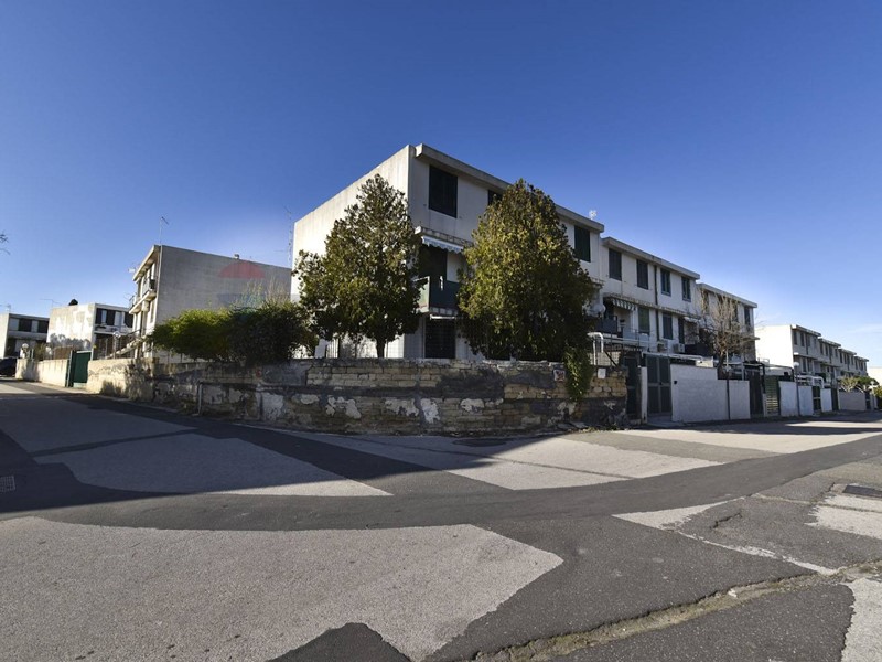 Appartamento in Vendita a Augusta, 100'000&euro;, 111 m²