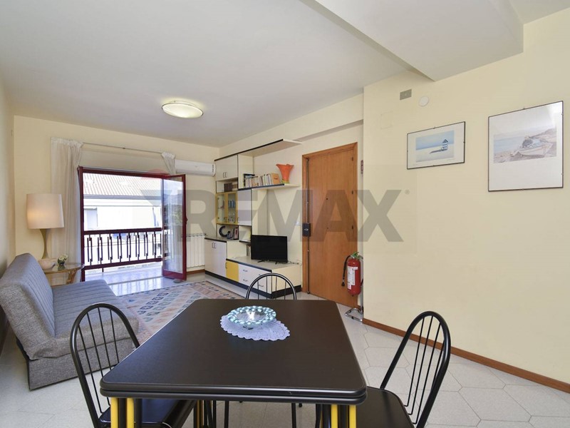 Trilocale in Vendita a Mascali, 105'000&euro;, 80 m²