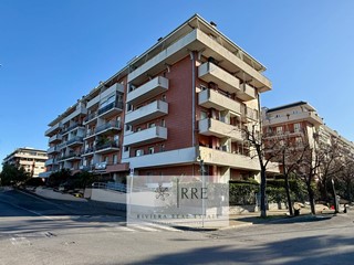 Trilocale in Vendita a Albenga, 170'000&euro;, 57 m²