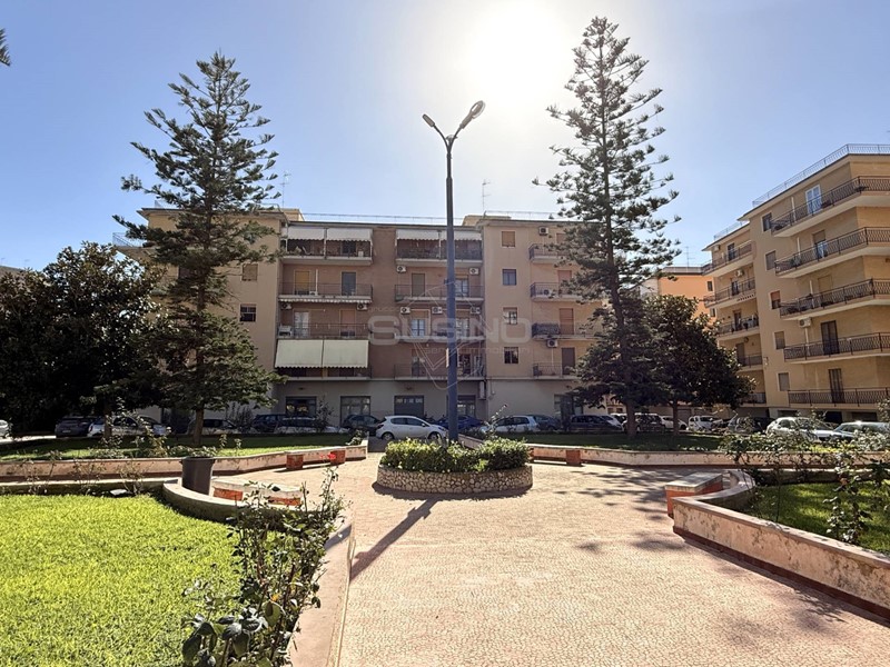 Appartamento in Vendita a Siracusa, 139'000&euro;, 175 m²