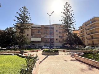 Appartamento in Vendita a Siracusa, 139'000&euro;, 175 m²