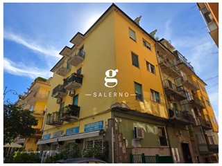 Quadrilocale in Vendita a Salerno, 435'000&euro;, 110 m², con Box