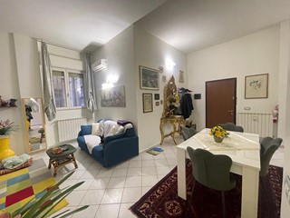 Trilocale in Vendita a Sanremo, 160'000&euro;, 85 m²