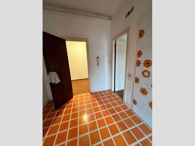 Trilocale in Vendita a Roma, 398'000&euro;, 114 m²