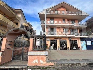 Appartamento in Vendita a Calvi Risorta, 147'000&euro;, 115 m², con Box