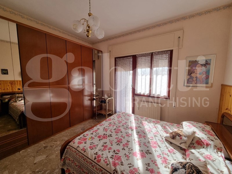 Appartamento in Vendita a Ponzano Romano, 70'000&euro;, 91 m², con Box