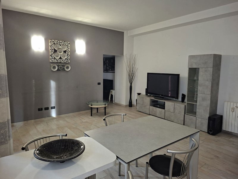 Trilocale in Vendita a Milano, 350'000&euro;, 85 m²