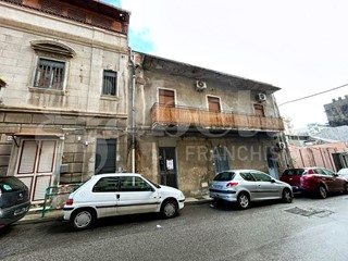 Trilocale in Vendita a Messina, 22'000&euro;, 60 m²