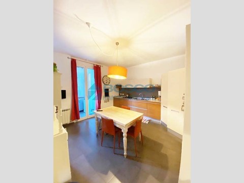 Appartamento in Vendita a La Spezia, zona Centro, 460'000&euro;, 180 m²