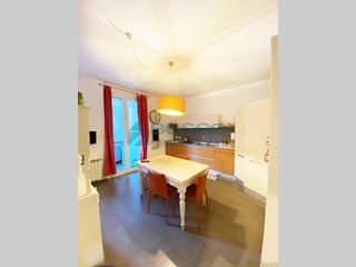 Appartamento in Vendita a La Spezia, zona Centro, 460'000&euro;, 180 m²