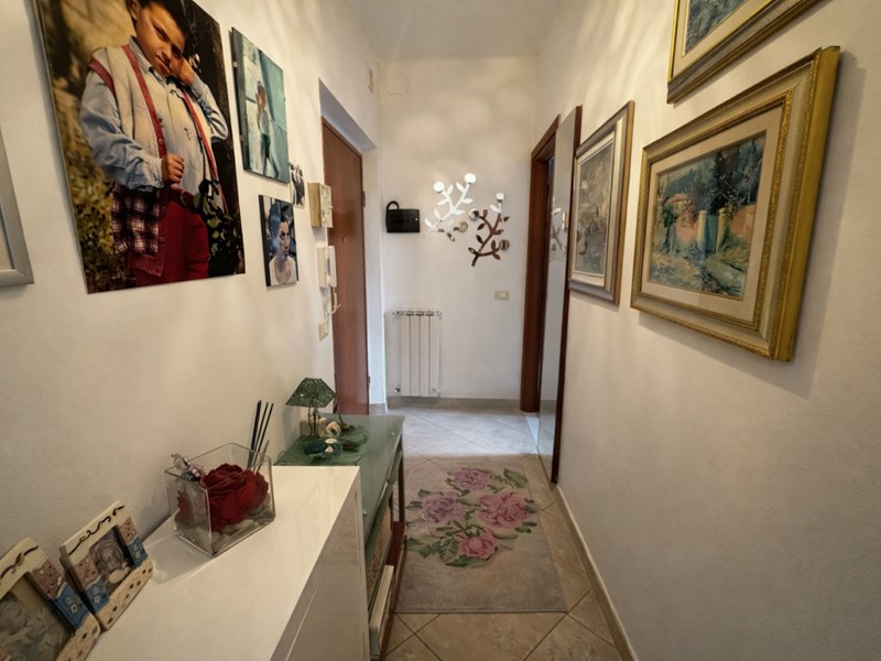 Trilocale in Vendita a La Spezia, 110'000&euro;, 75 m², arredato