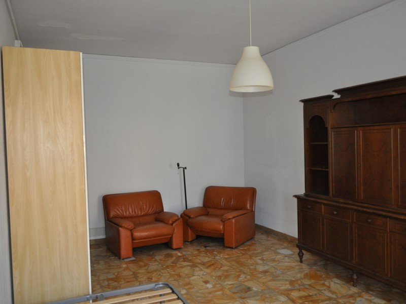 Appartamento in Vendita a Parma, 190'000&euro;, 135 m²