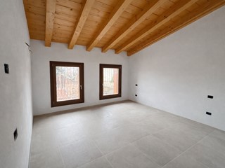 Trilocale in Vendita a Belfiore, 200'000&euro;, 85 m², con Box