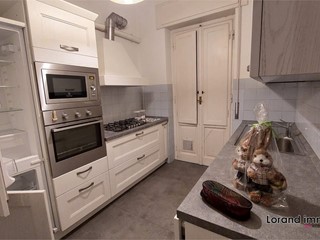 Appartamento in Affitto a Pisa, 1'530&euro;, 130 m²