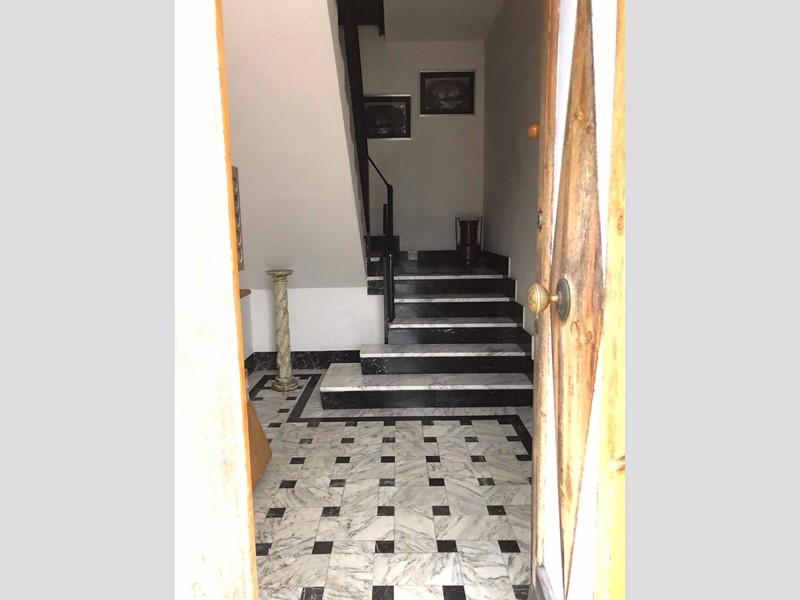 Appartamento in Vendita a Massa, 220'000&euro;, 180 m², arredato