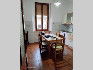 Quadrilocale in Affitto a Siena, 950&euro;, 90 m², arredato