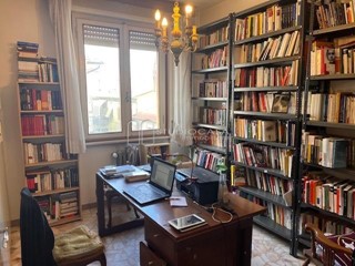 Appartamento in Vendita a Pisa, 295'000&euro;, 125 m², con Box