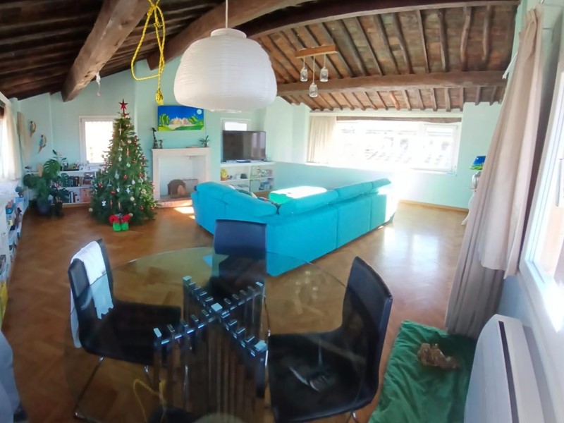 Appartamento in Vendita a Lucca, 690'000&euro;, 200 m²