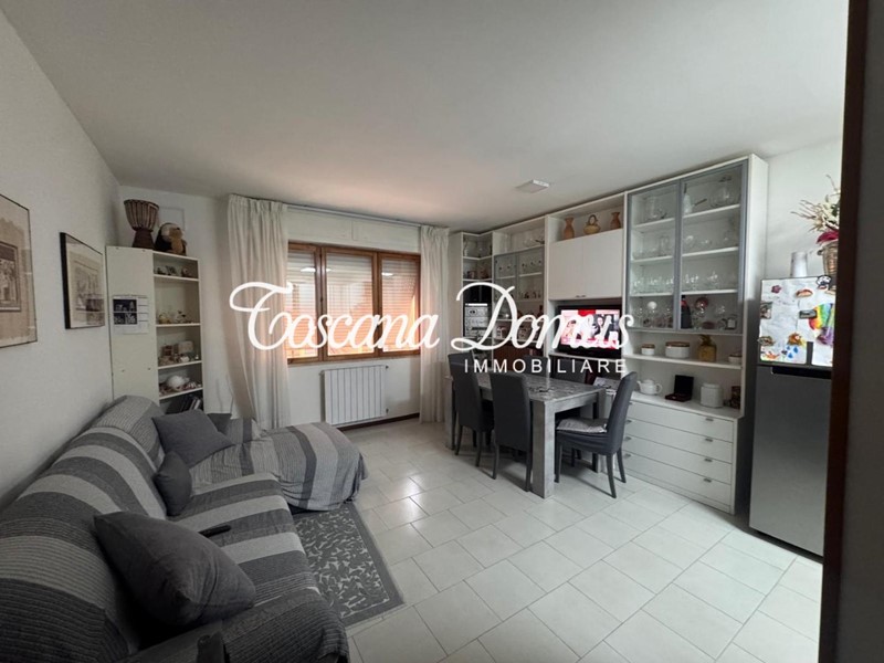 Trilocale in Vendita a Siena, 215'000&euro;, 65 m², arredato, con Box