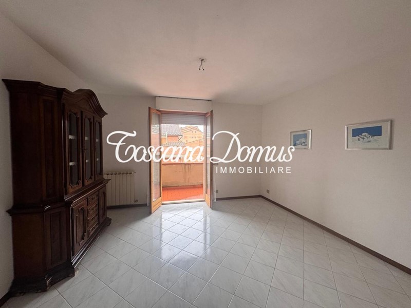 Quadrilocale in Vendita a Monteriggioni, zona Quercegrossa, 140'000&euro;, 70 m², arredato, con Box