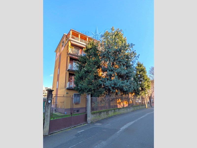 Bilocale in Vendita a Milano, 198'000&euro;, 53 m²