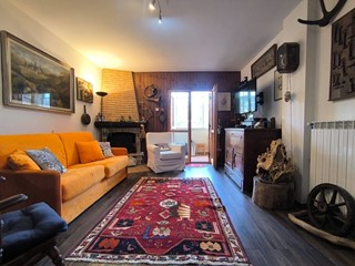 Quadrilocale in Vendita a Campo di Giove, 65'000&euro;, 74 m²