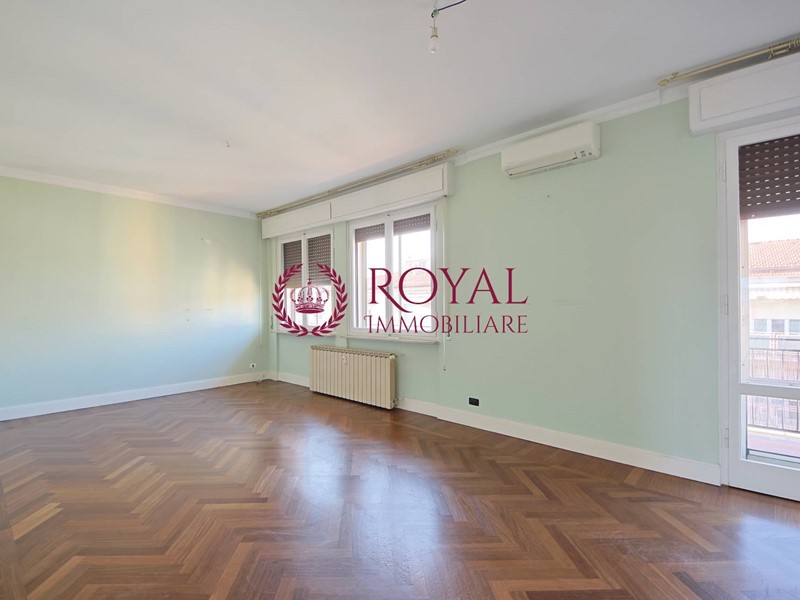 Appartamento in Vendita a Livorno, 430'000&euro;, 200 m²
