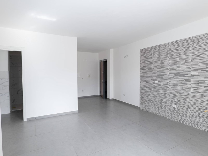 Quadrilocale in Vendita a Frignano, 165'000&euro;, 90 m²